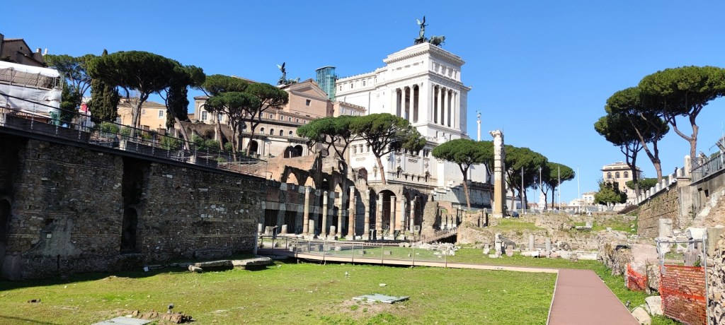  Roman Forum  Victor Emmanuel II Mounment.